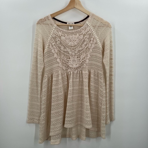 Clover + Scout Tops - Clover + Scout Crème Crew Neck Lace Blouse Ladies Extra Small